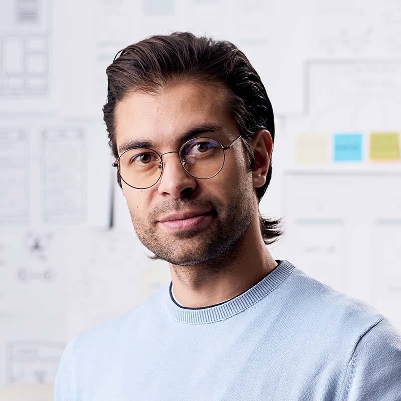 portrait of project manager in office 94huvk6.jpg